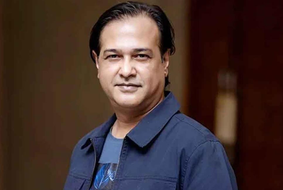 দীর্ঘদিন পর নতুন গানে ফিরলেন আসিফ