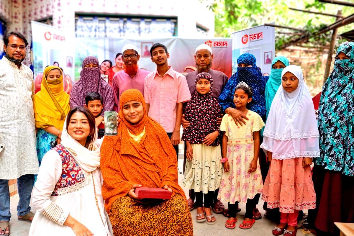 নগদে রেমিটেন্স নিয়ে স্বর্ণের হার জিতলেন ফরিদপুরের বন্যা