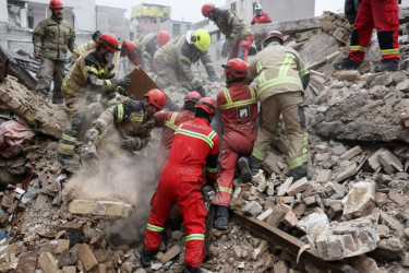 ইরান যুদ্ধ: যুক্তরাষ্ট্র-ইসরায়েল হামলার ১৫তম দিনে যা ঘটছে