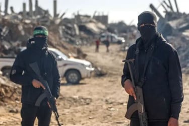 প্রতিবেশী দেশে হামলা না করতে ইরানের প্রতি হামাসের আহ্বান