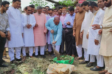 ভালুকায় ডেঙ্গু প্রতিরোধে পরিচ্ছন্নতা অভিযান উদ্বোধন