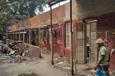 দুই দশক পর সিসিএস দপ্তরে শুরু সংস্কার কাজ