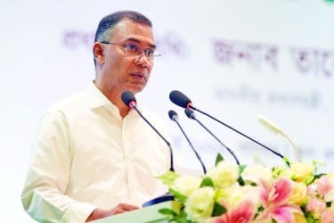 ভোটের কালি মোছার আগেই প্রতিশ্রুতি বাস্তবায়ন শুরু