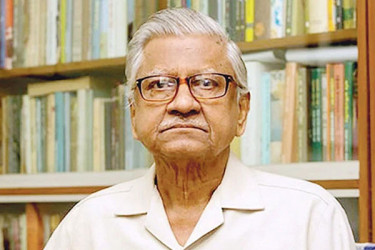 গণতান্ত্রিক রাষ্ট্রে প্রশাসন ও রাজনীতির ভারসাম্য অপরিহার্য