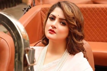 ট্রল নিয়ে বিরক্ত শ্রাবন্তী, বললেন ‘একটা সীমা থাকা উচিত’