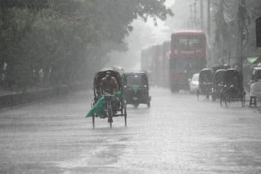 হতে পারে ঝড় ও বজ্রবৃষ্টি