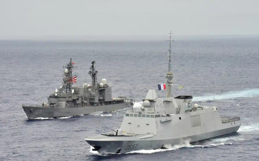 মধ্যপ্রাচ্যে যুদ্ধজাহাজ পাঠানোর খবর নাকচ করল ফ্রান্স