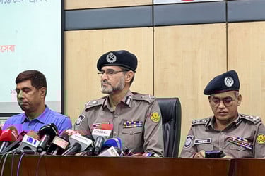 ‘ঈদযাত্রায় অতিরিক্ত ভাড়া ও হয়রানি ঠেকাতে থাকছে মোবাইল কোর্ট’