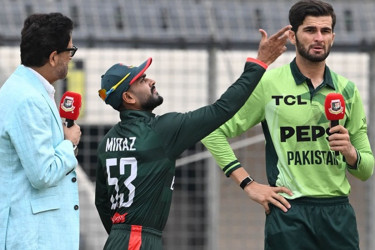 টস হেরে ব্যাটিংয়ে বাংলাদেশ, পাকিস্তানের একাদশে তিন পরিবর্তন