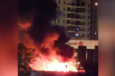 ইরানের ব্যালিস্টিক ক্ষেপণাস্ত্র হামলায় কেঁপে উঠল ইসরাইল