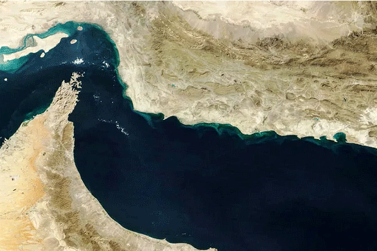 নৌবাহিনী ধ্বংস করলে পারস্য সাগরে জাহাজ আনুন, ট্রাম্পকে হুঁশিয়ারি ইরানের