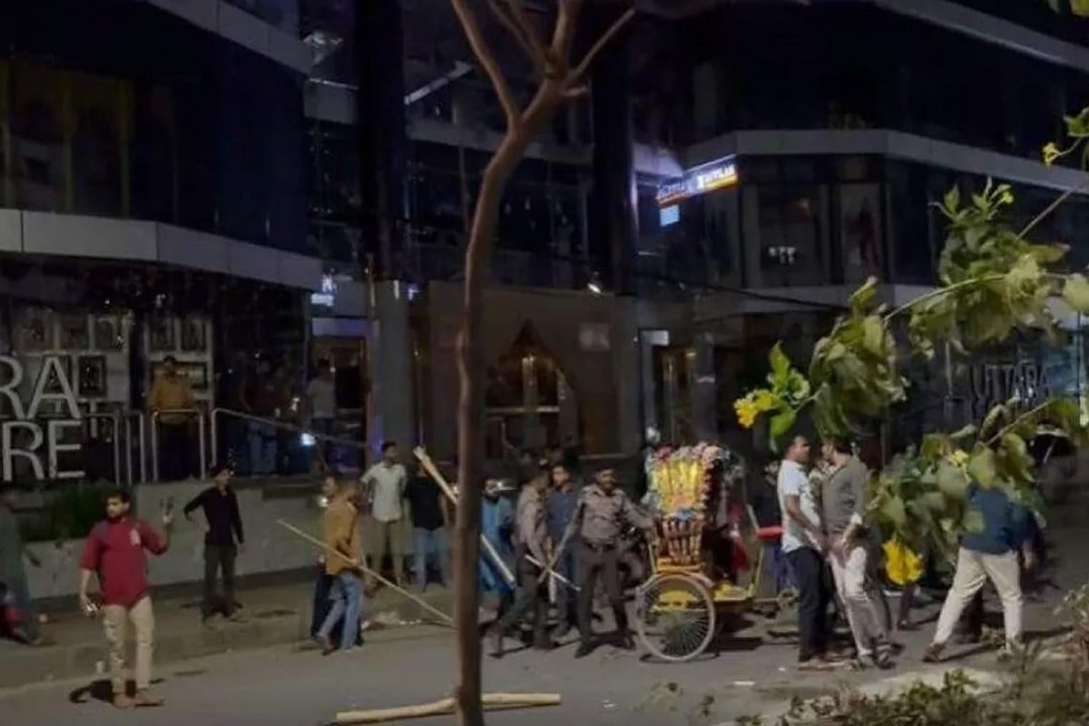 উত্তরায় রিকশা চালককে পিটিয়ে হত্যার গুজব ছড়িয়ে দফায় দফায় সংঘর্ষ