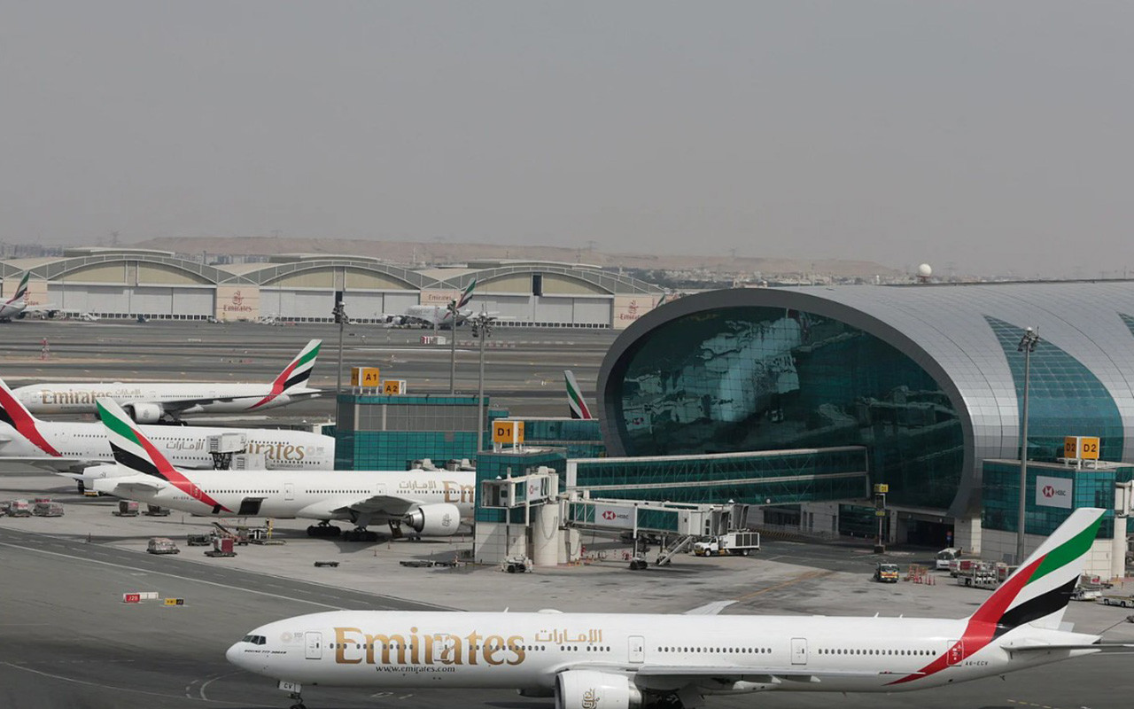 ইরানের ড্রোন হামলার পর দুবাই বিমানবন্দরের সব ফ্লাইট বাতিল