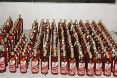 র‌্যাবের অভিযানে বিদেশী মদ জব্দ