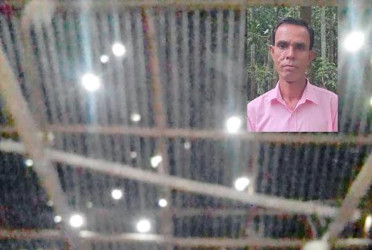 শিলাবৃষ্টির তাণ্ডবে ঈদের আনন্দ ম্লান বাবুর্চি ফজর আলীর