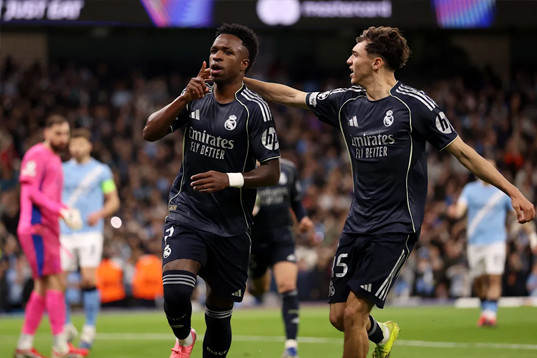 ভিনিসিয়ুসের জোড়া গোলে ম্যানসিটিকে বিদায় করল রিয়াল