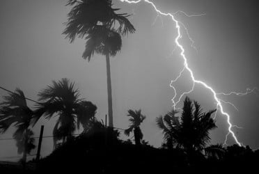 সারাদেশে বজ্রসহ শিলাবৃষ্টির আভাস