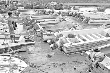 বন্ধ মেঘনা পারাপার