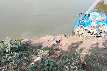 ভালুকায় পৃথক দুর্ঘটনায় নিহত ১, আহত ১৭