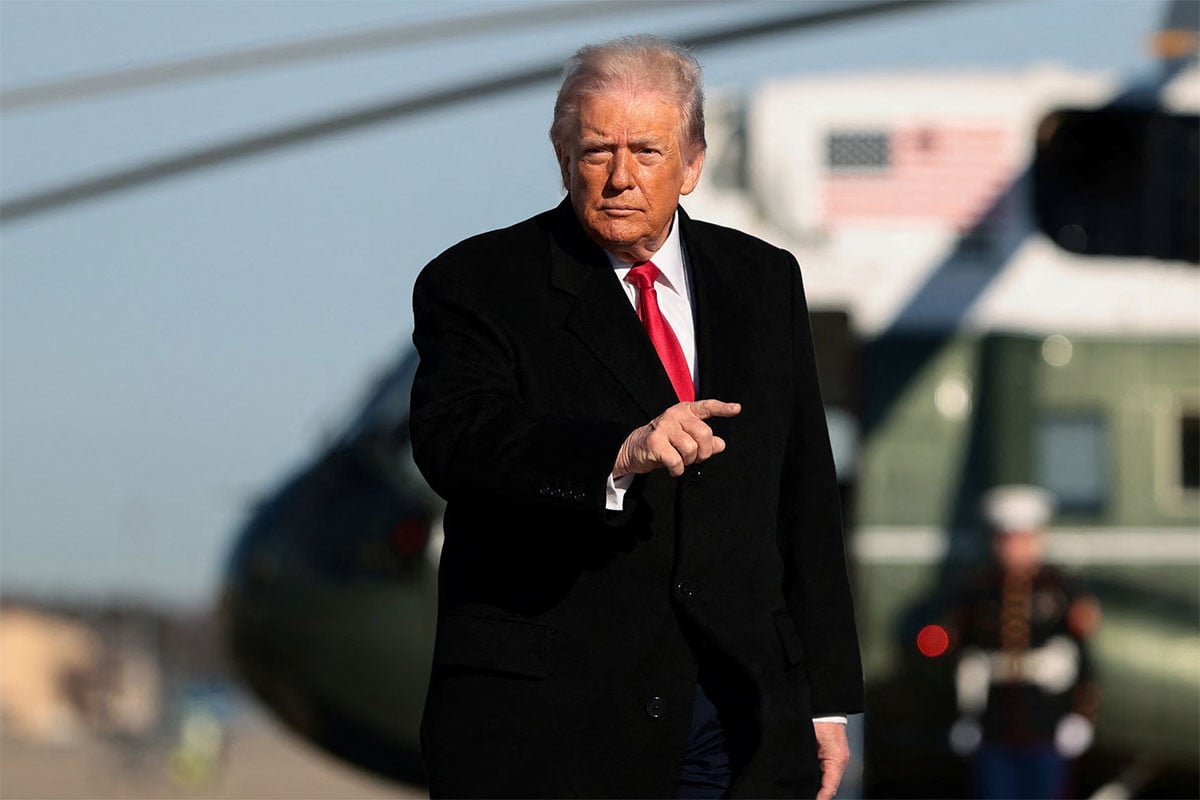 ইরানে সেনা পাঠানোর সম্ভাবনা থেকে পিছু হটলেন ট্রাম্প