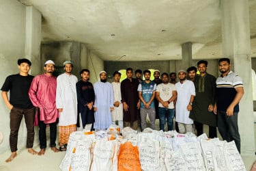চরশিবপুর মধ্যপাড়া সমাজকল্যাণ সংগঠনের ঈদ সামগ্রী বিতরণ