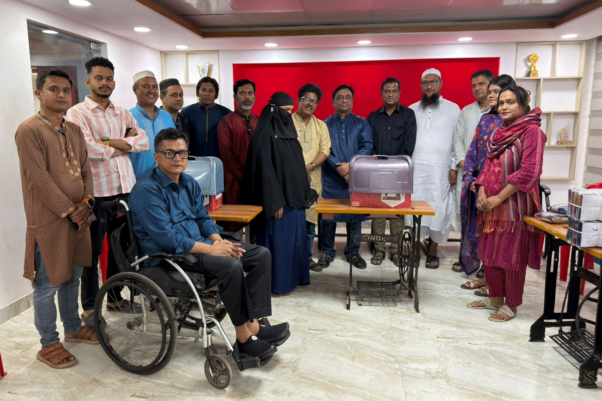 ঈদের আগেই ‘ঈদআনন্দ’ বসুন্ধরা শুভসংঘের সেলাই মেশিনে