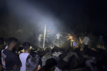 সুবর্ণচরে আগুনে পুড়ল ২৪ দোকান