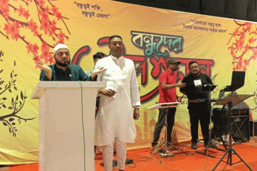 নোয়াখালীতে বন্ধুদের ঈদ আড্ডা, মিলনমেলায় জমজমাট রাত