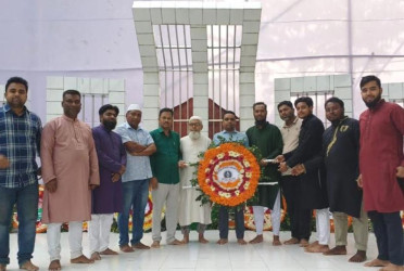 লাকসামে স্বাধীনতা দিবসে শহীদদের প্রতি শ্রদ্ধা
