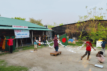 স্বাধীনতা দিবসে বসুন্ধরা শুভসংঘের পথনাটক প্রদর্শনী