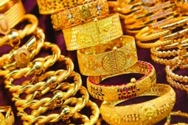 সোনার দাম কমল ভরিতে ৬৫৯০ টাকা