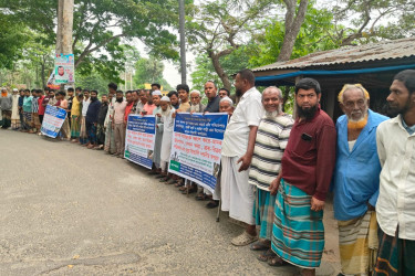 কোটালীপাড়ায় মাদক প্রতিরোধে মানববন্ধন