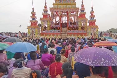 কলাপাড়ায় রাখাইন ধর্মগুরুর শেষকৃত্য সম্পন্ন