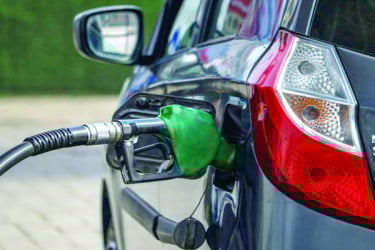 জ্বালানি ব্যয় বৃদ্ধিতে বাড়ছে শিপিং খরচ