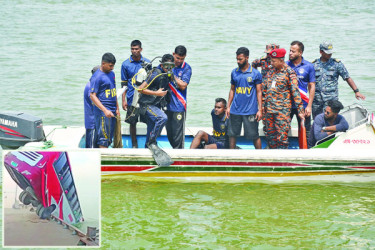 পন্টুন সরিয়ে উদ্ধার অভিযান মেলেনি নিখোঁজের সন্ধান