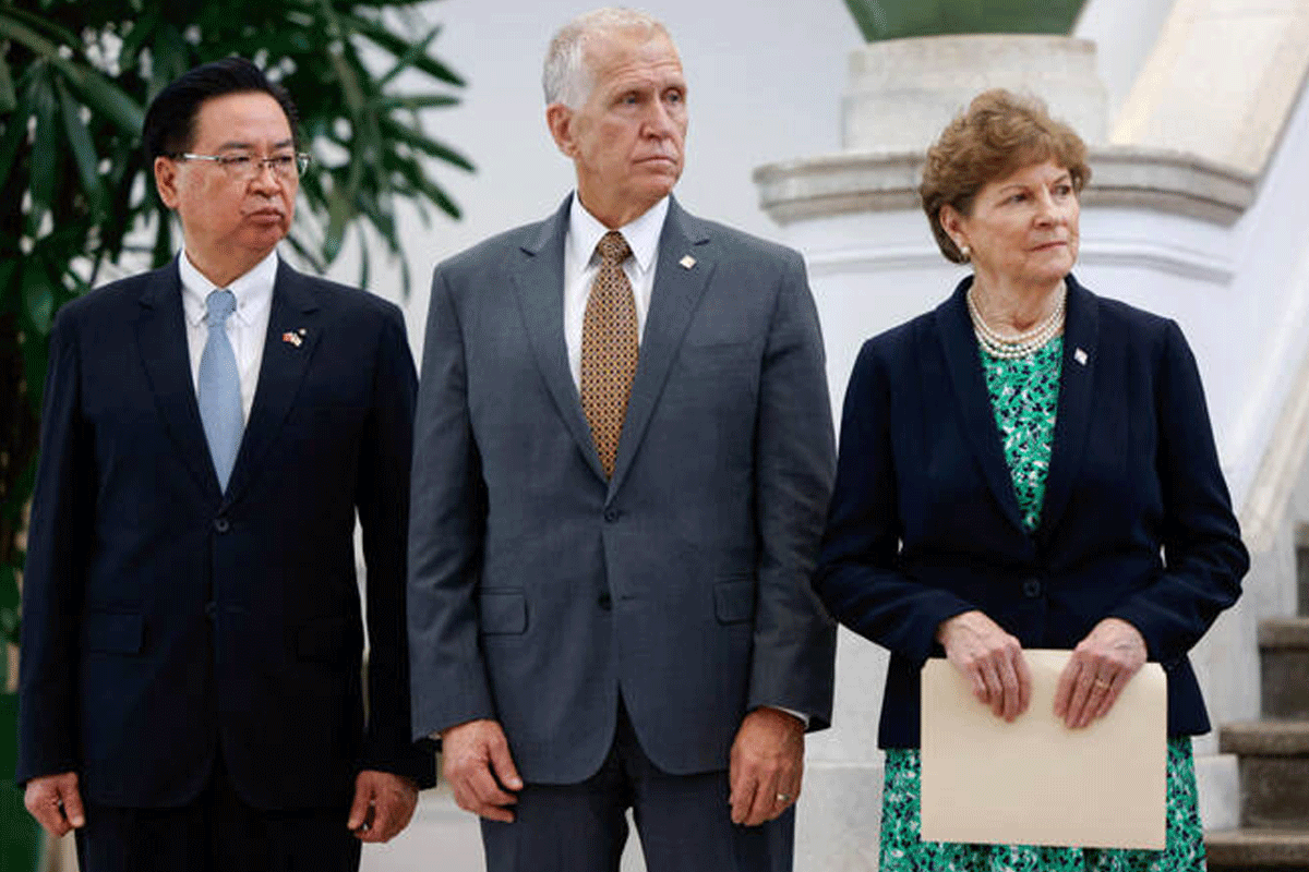 তাইওয়ানের প্রতিরক্ষা ব্যয় বিল অনুমোদন ‘অত্যন্ত গুরুত্বপূর্ণ’: মার্কিন সিনেটর