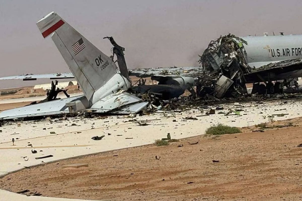 মার্কিন রাডার বিমান ধ্বংস: ইরানের হুমকি মোকাবিলায় বড় ধরনের বিপর্যয়ের আশঙ্কা