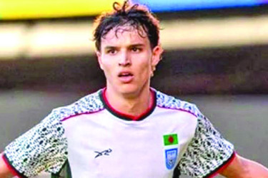 অভিষেকেই শিরোপা চান রোনাল সুলিভান