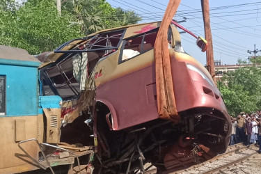 ছয় গেটম্যানসহ একাধিকজনের গাফিলতিতে ১২ প্রাণহানি