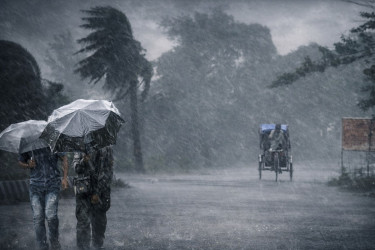 সন্ধ্যার মধ্যে ৬০ কিমি বেগে ঝড়ের আভাস