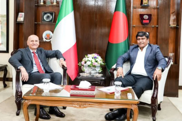 প্রধানমন্ত্রীর প্রতিরক্ষা উপদেষ্টার সঙ্গে ইতালির রাষ্ট্রদূতের সৌজন্য সাক্ষাৎ