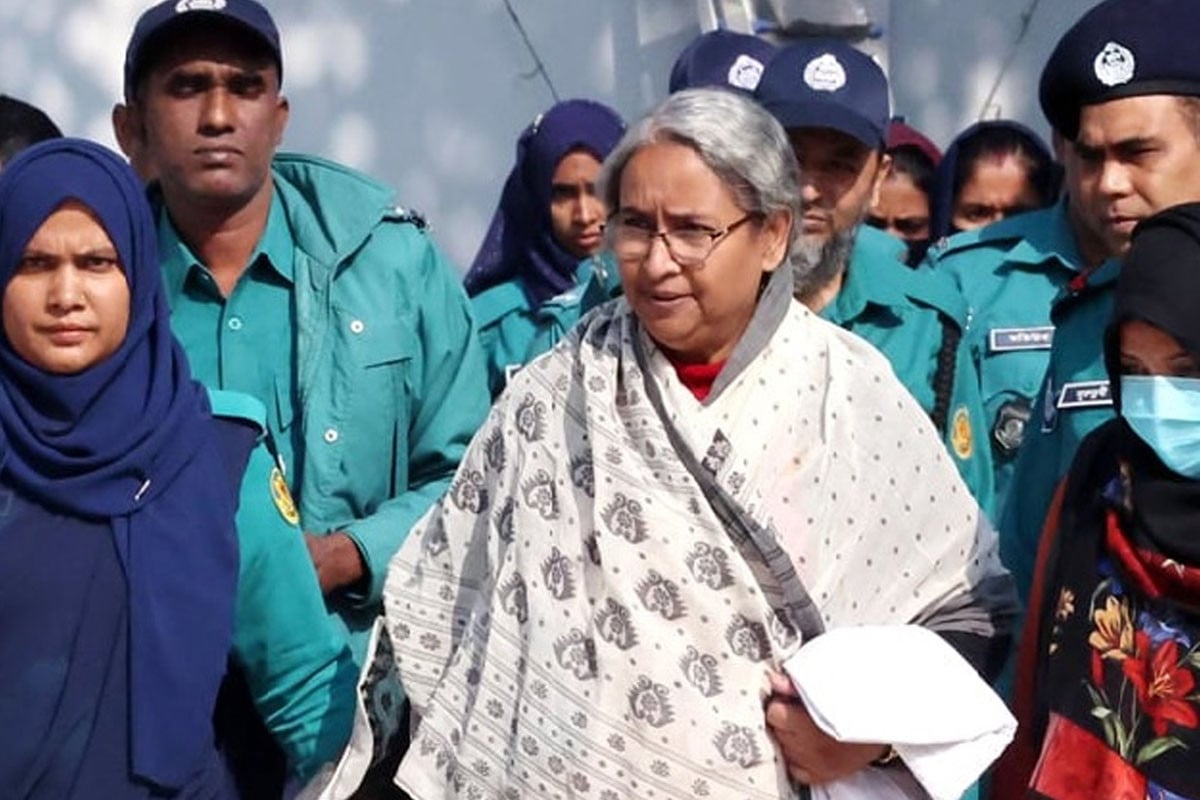 দীপু মনিকে ৩ মামলায় শ্যোন অ্যারেস্ট