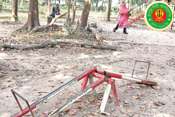 শিশুদের কাছে টানতে পারছে না সুরভি উদ্যান