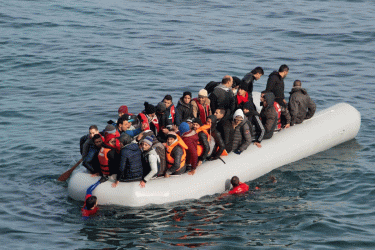 তুরস্কের উপকূলে নৌকা ডুবে ১৮ জনের ‍মৃত্যু