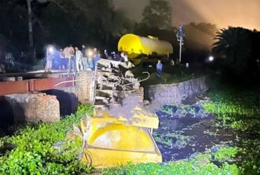 তেলবাহী ট্রেন লাইনচ্যুত, সিলেটের সঙ্গে সারাদেশের রেল যোগাযোগ বন্ধ