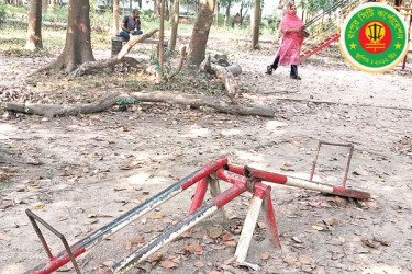 শিশুদের কাছে টানতে পারছে না সুরভি উদ্যান