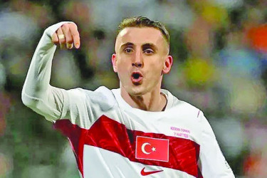 প্রিস্টিনায় তুরস্কেরও জয়গাথা