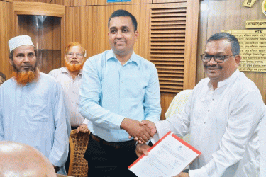 দায়িত্ব নিলেন লালমনিরহাট জেলা পরিষদের নতুন প্রশাসক