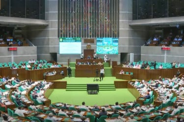 অন্তর্বর্তী সরকারের ১৩৩ অধ্যাদেশের প্রতিবেদন সংসদে, বাতিল হচ্ছে ১৬টি