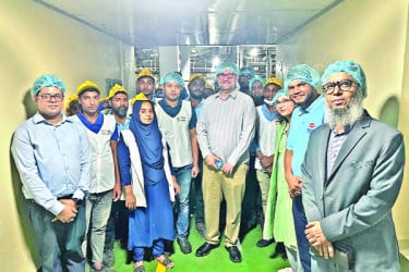প্রাণ-আরএফএল ট্রেনিং পরিদর্শনে বিশ্বব্যাংক প্রতিনিধি